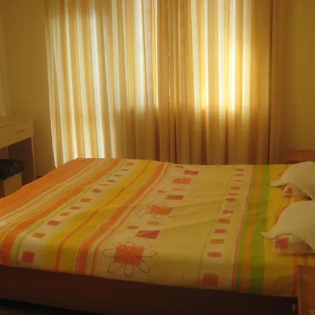 Divela 2 Apartman *